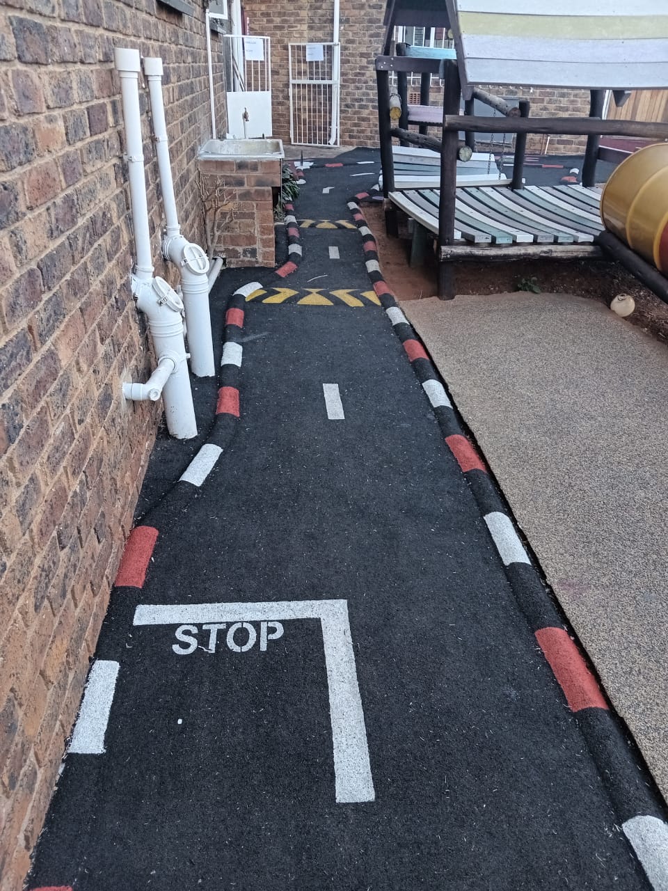 Speed humps, kerbs and road markings